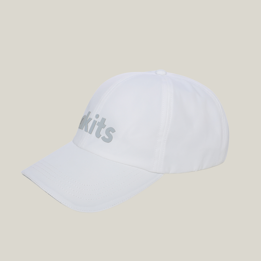 Topi Hari Libur Putih